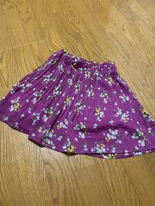 美品a.v.v花柄スカート フレアスカートイトキン110cm女の子キッズミニスカート