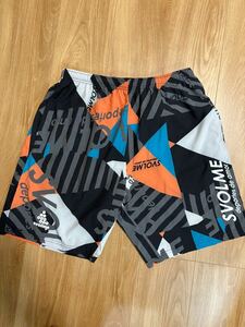 【ほぼ新品】スボルメ ランニング 短パン ハーフパンツ ショートパンツ SVOLME オシャレ メンズ XL