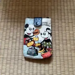 ミッキーマウスMICKEY MOUSE ディズニー　スマホショルダー