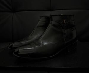 Yves Saint Laurent leather short boots