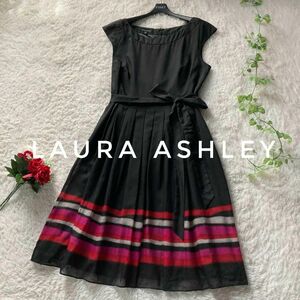 ローラアシュレイ　フレアワンピース　ウエストリボン　ノースリーブ　ボーダー　黒　大きいサイズ3L　Laura Ashley