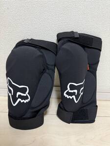 Fox launch medium knee pad