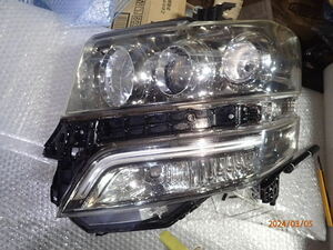 ジャンク N-BOXカスタム JF1 前期 HID ヘッドライト ランプ 左 青LED koito 100-62038