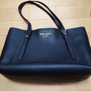 プラダ☆PRADA☆ショルダーバッグ☆黒☆レザー☆A4可☆正規購入☆