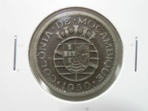 モザンビーク　旧５０センタボ硬貨　１９５０年　　