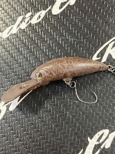 TIMON ティモン BURIBURI MINNOW ブリブリミノー DR 2.6g 40mm タッキーブラウン