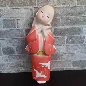 usH-1375【博多人形】陶器製/女の子/銘有り/置物/インテリア/飾り/中古・現状品