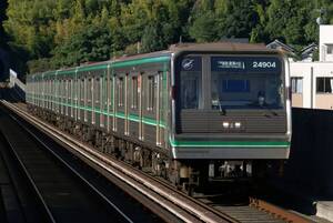 鉄道写真　大阪市高速電気軌道(osaka metro)　24系　更新車　Lサイズ