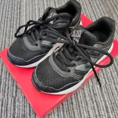 new balance 570 幼児スニーカー　サイズ17