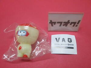 VAG　シリーズ41　SERIES41　メディコムトイ　ガチャ　ソフビ　フィギュア　HUMAN　ROBOT　YAMMY　MAMMY　ヤミーマミー　蓄光