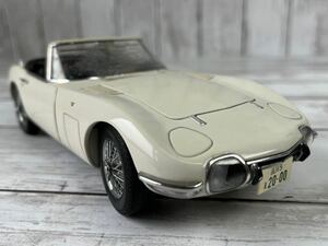 即決 訳あり オートアート 1/18 ジェームズ・ボンドカー トヨタ 2000GT