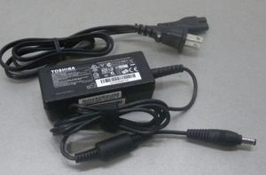 東芝現行19V2.37Aモデル電源←PA5177U-1ACA ADP-45YD A PA5044U-1ACA PA5096U-1ACA互換可 dynabook UX N300 シリーズなど対応 DC:5.5*2.5mm