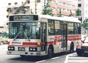 【 バス写真 Lサイズ 】 西鉄 懐かしの赤バス中型車 ■ 2907福岡22か5250