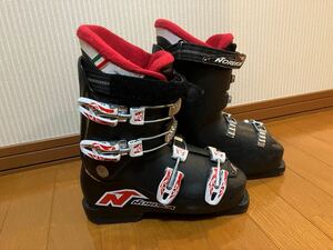 NORDICA DOBERMANN TEAM60 ノルディカ　ジュニア用23.0〜23.5cm