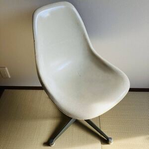 ハーマンミラー イームズ サイドシェルチェア コントラクトベース Eames