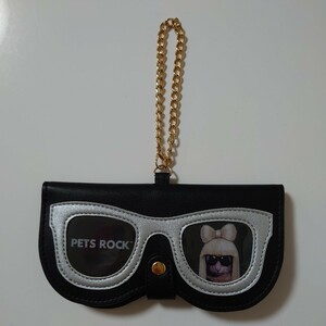 新品未使用　PETS ROCK メガネケース　ペッツロック　サングラスケース　眼鏡ケース　　バックチャーム