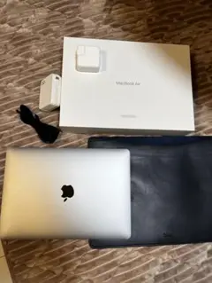 フルセット‼️MacBook Air (M1, 256GB, 8GB)