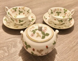 WEDGWOOD ウェッジウッド ワイルドストロベリー ティーカップ＆ソーサー おまとめ セット 食器