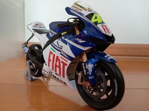 ミニチャンプス 1/12【フィアット ヤマハ YZR-M1 2007 バレンティーノロッシ】 MotoGP FIAT YAMAHA