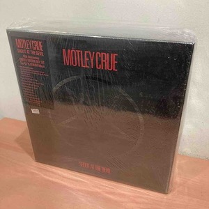 MOTLEY CRUE / SHOUT AT THE DEVIL (40TH ANNIVERSARY BOX SET) (当店推薦盤)