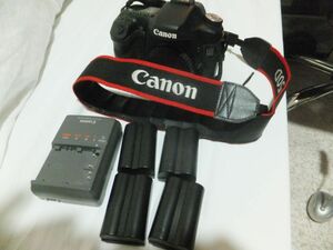 Canon　EOS50D　本体のみ　チリ＆ゴミ混入少なく美品