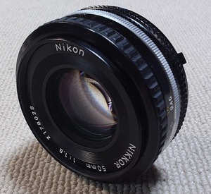 【美品】Nikon NIKKOR 50mm F1.8 Ai-s パンケーキレンズ ニコン 単焦点 MF レンズ