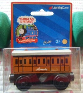 きかんしゃトーマス　THOMAS&FRIENDS　WOODEN RAILWAY　木製レールシリーズ　「ANNIE」　99011　未開封品　@ラーニングカーブ社製