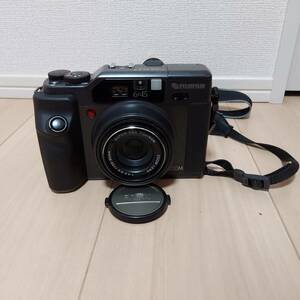 FUJIFILM GA645 Zi Professional 6X45 FUJINON ZOOM LENS 1:4.5-6.9 55-90mm 中判カメラ フィルムカメラ 中古 ジャンク品◆22004