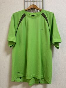 ［NIKE］ナイキ　スポーツウェア　半袖　グリーン　XL 0240802-508