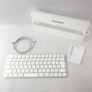 Apple MK2A3J/A 【Magic Keyboard】【製造番号 : F0T1482S3E812HYAG】店頭/他モール併売《家電・山城店》S811