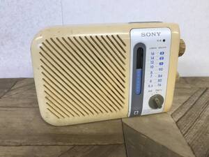 N 家電13】SONY ソニー FM/AM 2BAND RASIO ツーバンド ラジオ ICF-S70 お風呂ラジオ シャワーラジオ オーディオ機器 通電確認済 現状