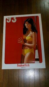 1132る3C■B2ポスター■アグネス・ラム(黄ビキニ)/Fresh on Fresh/ハウスフルーチェ【プレミアム？】水着/アイドル/企業(送料300円【ゆ80】