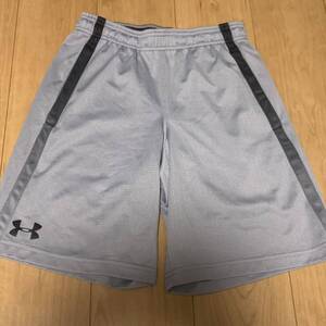 アンダーアーマーUnderArmourハーフパンツSMグレー