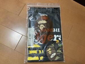 超レアです！【阪神タイガース × A BATHING APE 】コラボレーション　Ｔシャツ　黒　Sサイズ