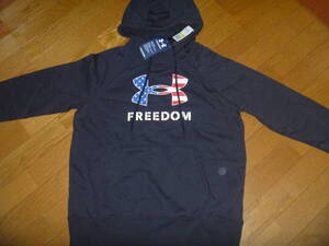 LADIES 紺のUNDER ARMOUR FREEDOMの帽子付きトレイナーM 新品タグ付き 765