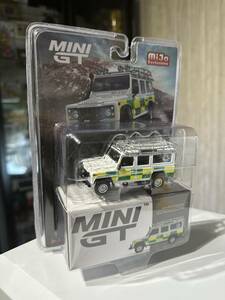 MINI GT ミニGT 1/64 MGT00159 ランドローバー ディフェンダー 110 英国赤十字社 捜索救難