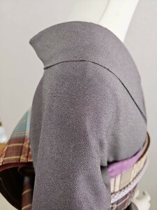 すずや■281【単衣】正絹型染め江戸小紋鮫柄　裄丈68cm 　紫鼠系