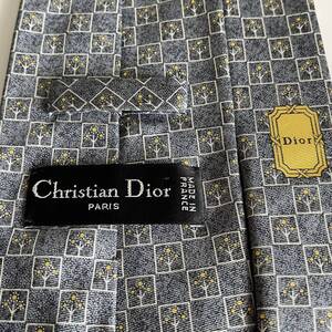 Christian Dior(クリスチャンディオール) グレー花スクエア柄ネクタイ