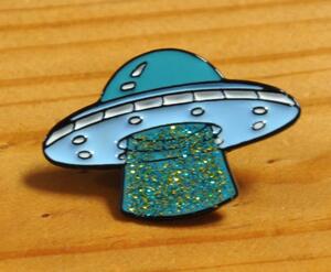 英国 インポート Pins Badge ピンズ ピンバッジ ラペルピン 画鋲 UFO ユーホー ユーフォ― 未確認飛行物体 宇宙人 エイリアン イギリス A