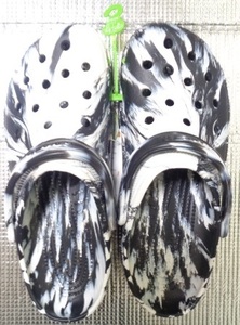 crocs Classic Marbled Clog ホワイトxブラック 29cm