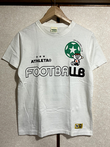 ★【laundry×ATHLETA：ランドリー×アスレタ 】コラボ 限定 FOOTBALLB デザインプリントＴシャツ 男女兼用 sizeXS/ホワイト