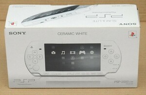 ★レア 新品未開封　PSP-2000CW セラミックホワイト　PSP-2000 未使用品 ★