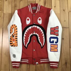 SHARK SWEAT VARSITY JACKET Mサイズ Red a bathing ape BAPE シャーク スウェット スタジャン エイプ ベイプ アベイシングエイプ z2044