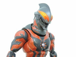 【中古美品】 BANDAI バンダイ S.H.Figuarts ウルトラシリーズ ウルトラマンベリアル フィギュア[B054I983]