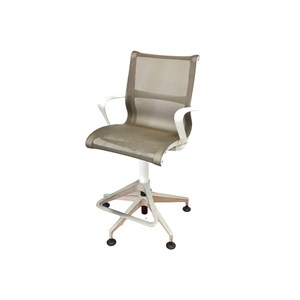 【動作保証】 HermanMiller Setu Stool セトゥースツール チェア ハーマンミラー 家具 中古 楽 W8930428