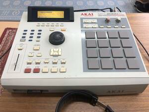 AKAI professional MPC2000XL