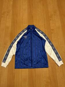 良品☆OLD umbro／オールドアンブロ　メンズサイズL フルジップジャージ・トラックジャケット　全面ストライプ模様&両面マーク 希少.袖ロゴ