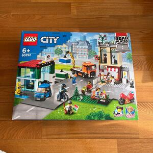 新品未開封★廃盤品 レゴ レゴシティのタウンセンター シティ LEGO 60292 ロードプレート付 CITY