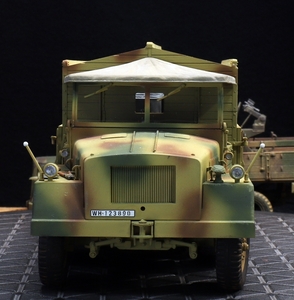 1/35 ドイツ軍 重ハーフトラック 燃料輸送車 制作完成品