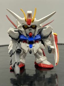 バンプレスト　ガンダムSEEDフィギュアキーホルダースペシャル　エールストライクガンダム